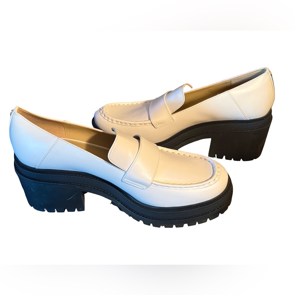 Michael Kors NWT Sz 9.5 Elegant White Leather Rocco Heeled Women's Loafers (120) - Picture 7 of 14